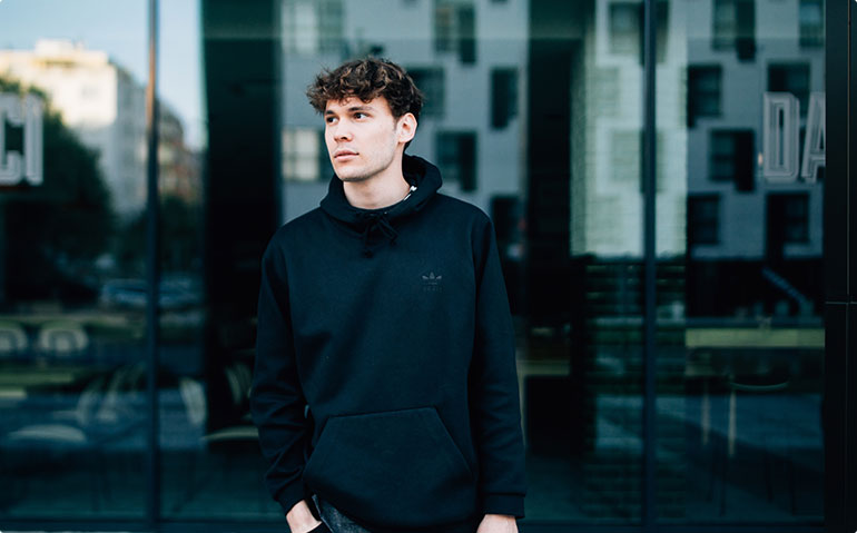 image-carousel-three